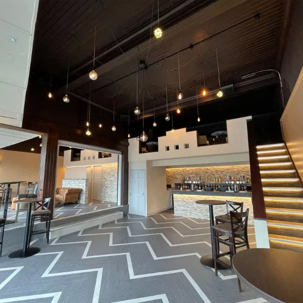 4W Dimmable LED ST64 Crackle Filament Lamp 2,100K ES